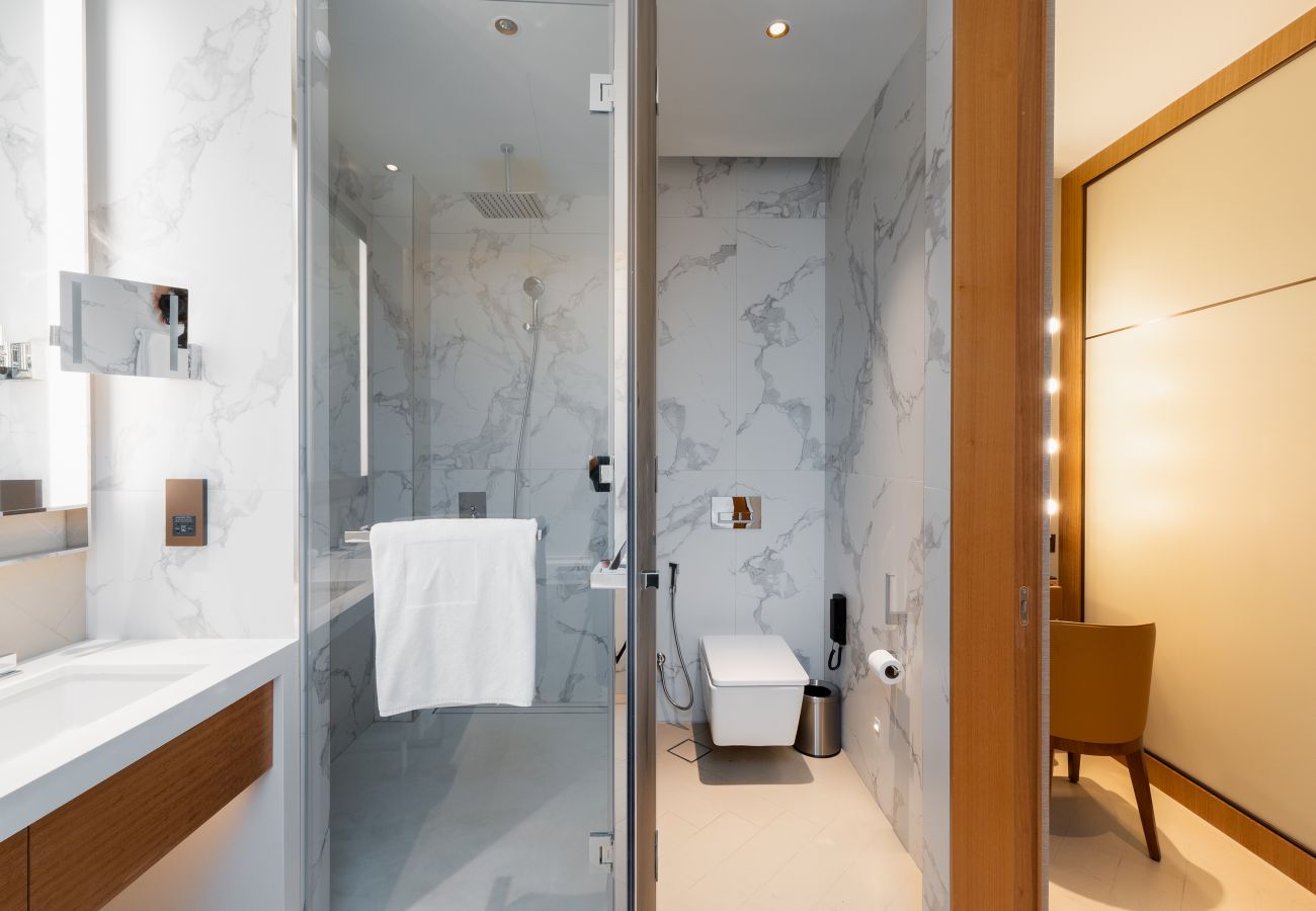 Apartment in Dubai - Address Dubai Opera 2BR | Walk to Mall, Burj Khalifa & Opera	
