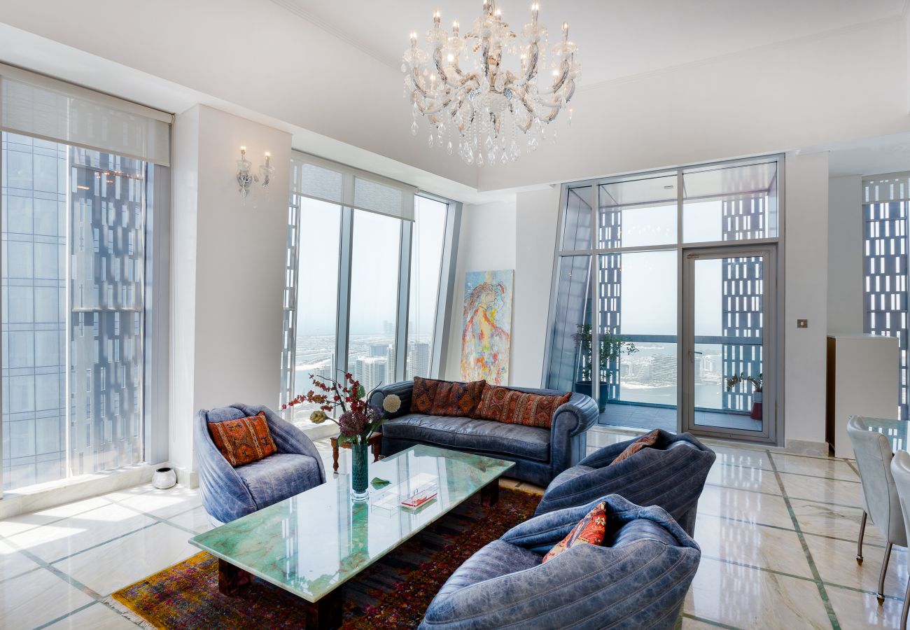 Apartment in Dubai - Elegant 4BR Marina Penthouse | Private Pool
