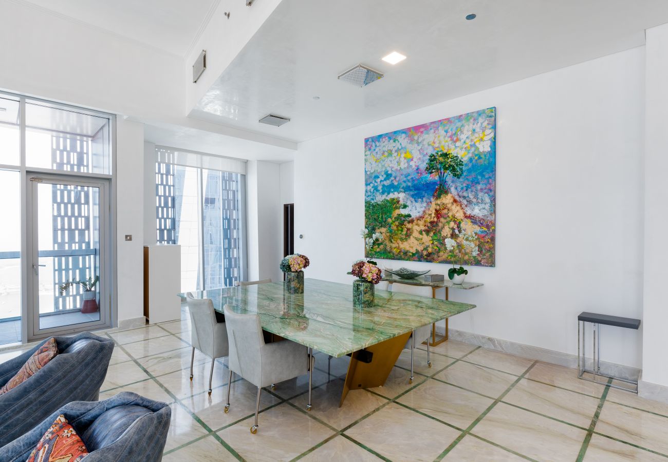 Apartment in Dubai - Elegant 4BR Marina Penthouse | Private Pool