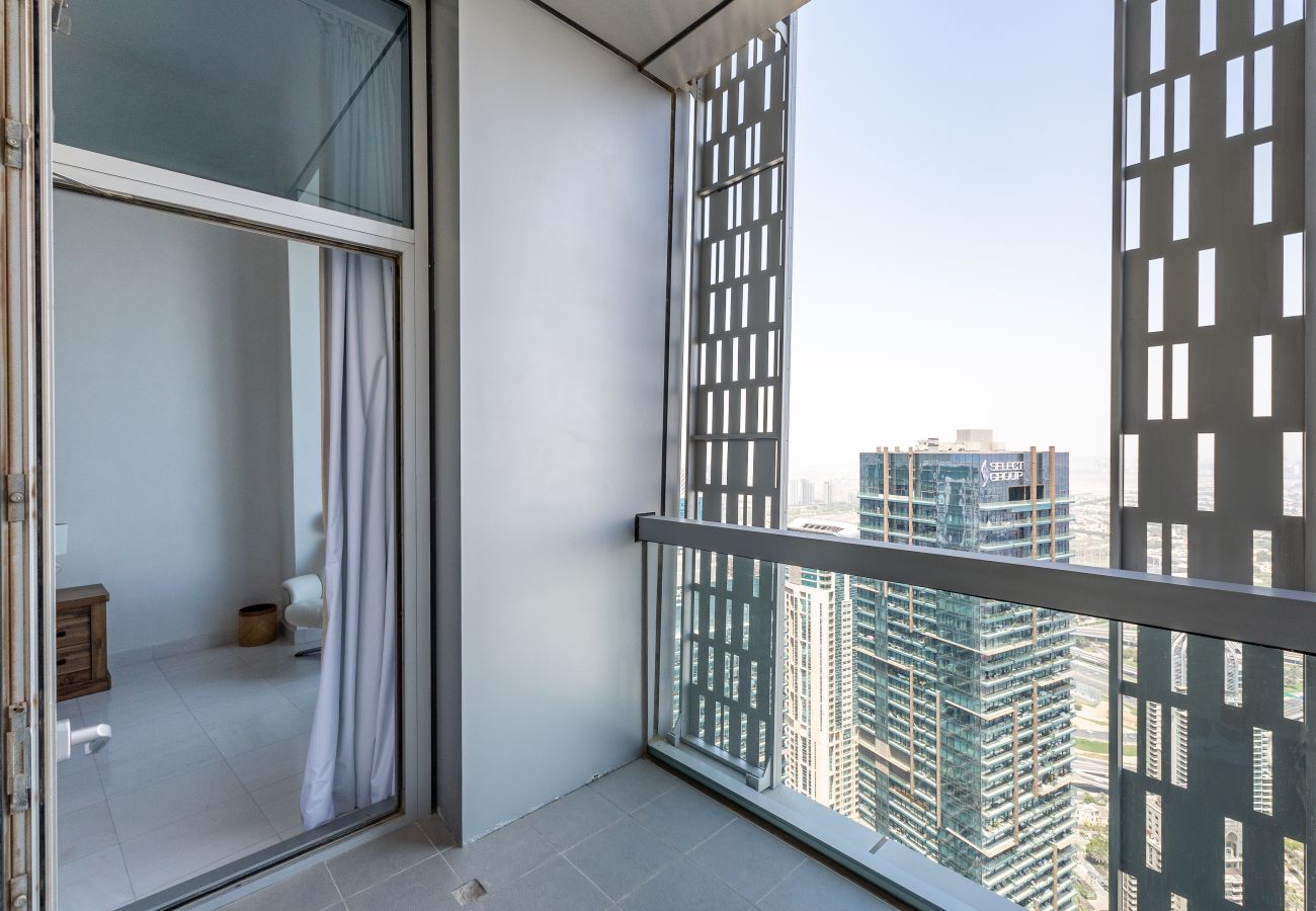 Apartment in Dubai - Elegant 4BR Marina Penthouse | Private Pool