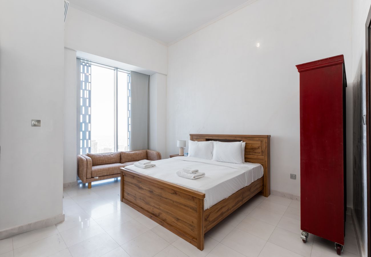 Apartment in Dubai - Elegant 4BR Marina Penthouse | Private Pool