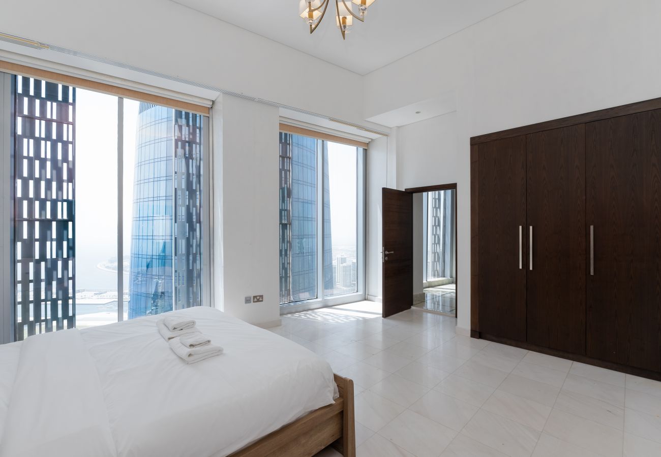 Apartment in Dubai - Elegant 4BR Marina Penthouse | Private Pool