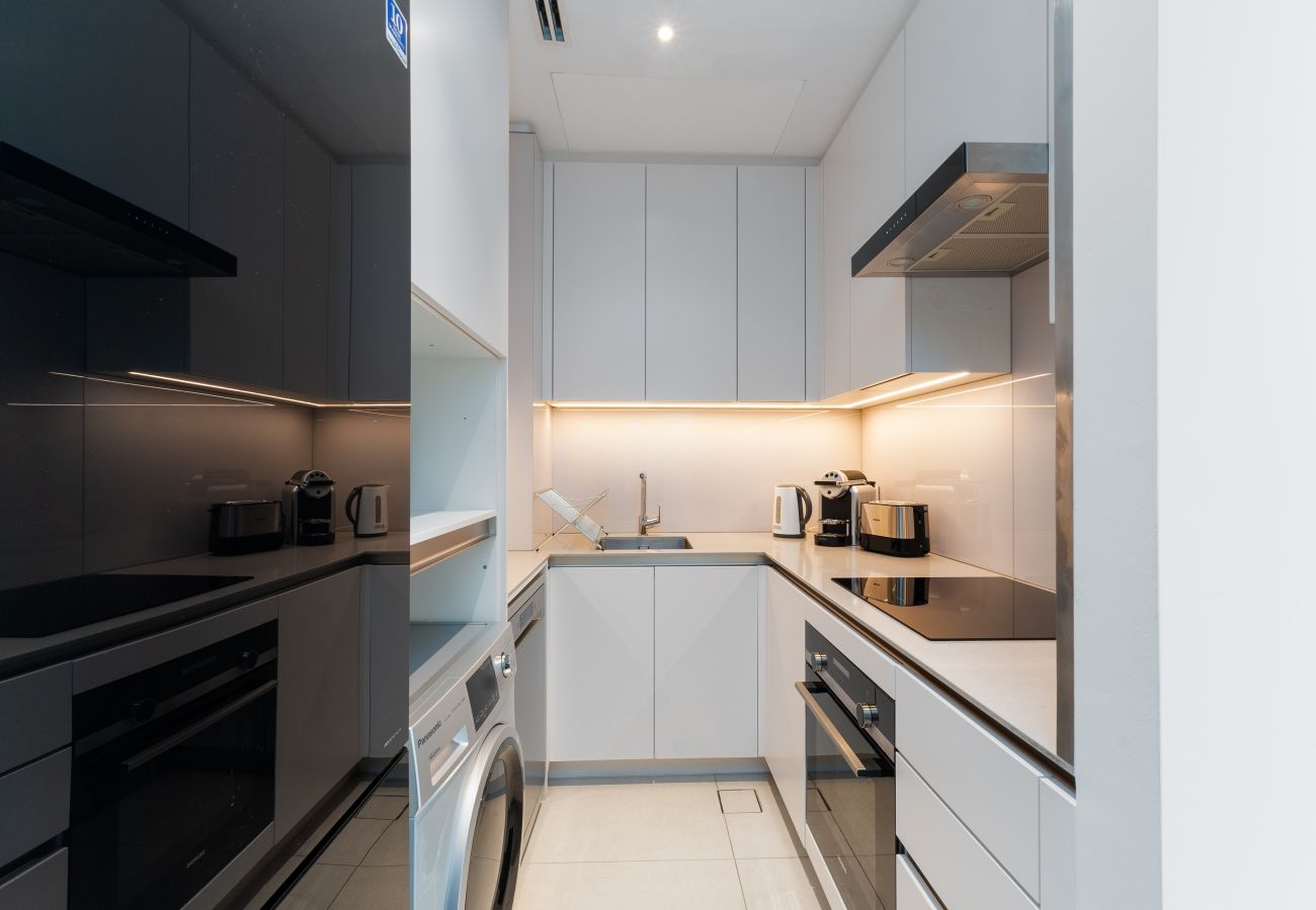 Apartment in Dubai - Cozy Address JBR 1BR w/ Beach Access