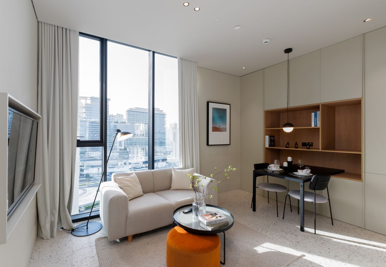 Studio in Dubai - Sleek Studio w/ Burj Views Near Downtown and Canal	