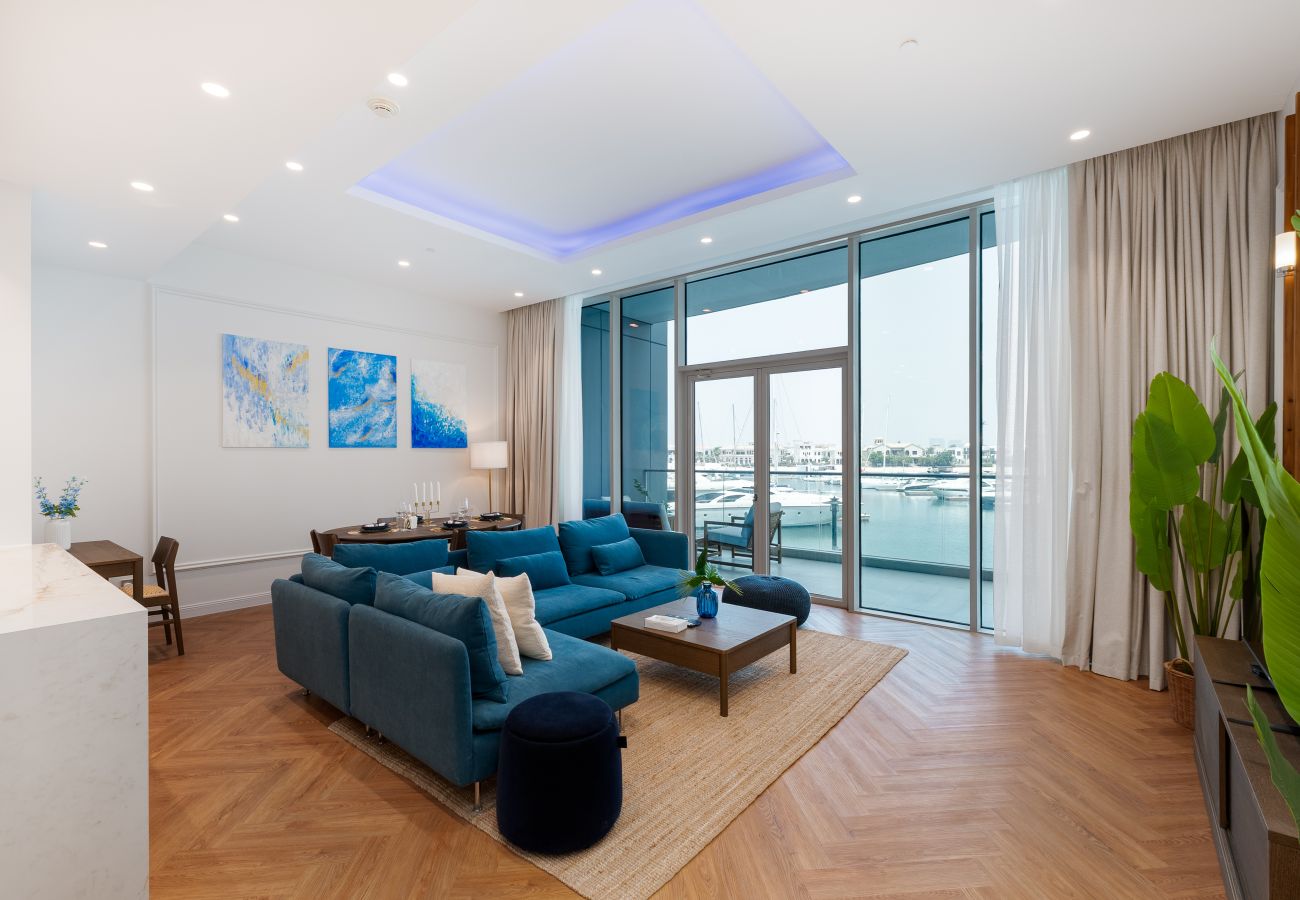 Apartment in Dubai - Marina-View 1BR at the Palm w/ Beach Access