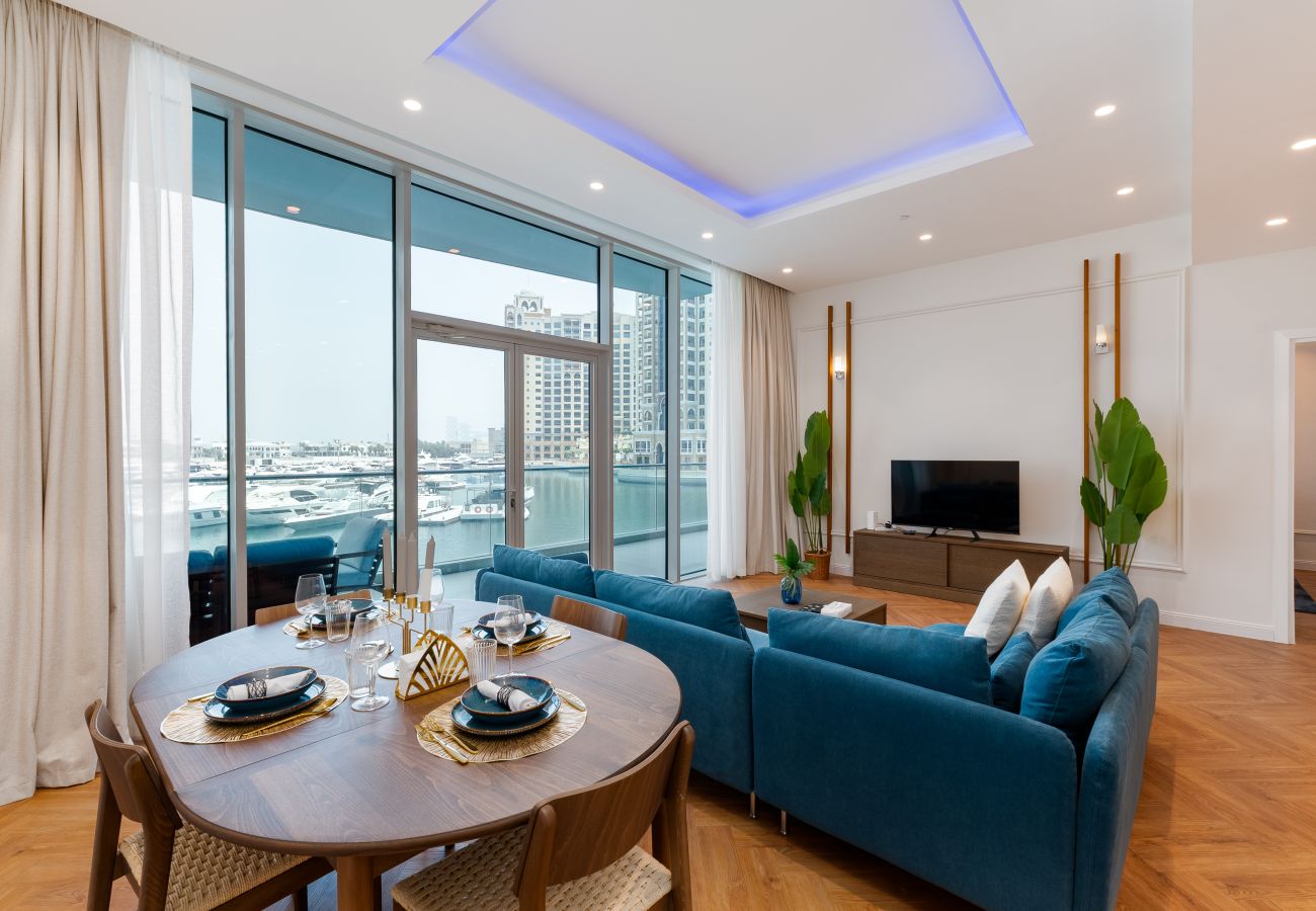 Apartment in Dubai - Marina-View 1BR at the Palm w/ Beach Access
