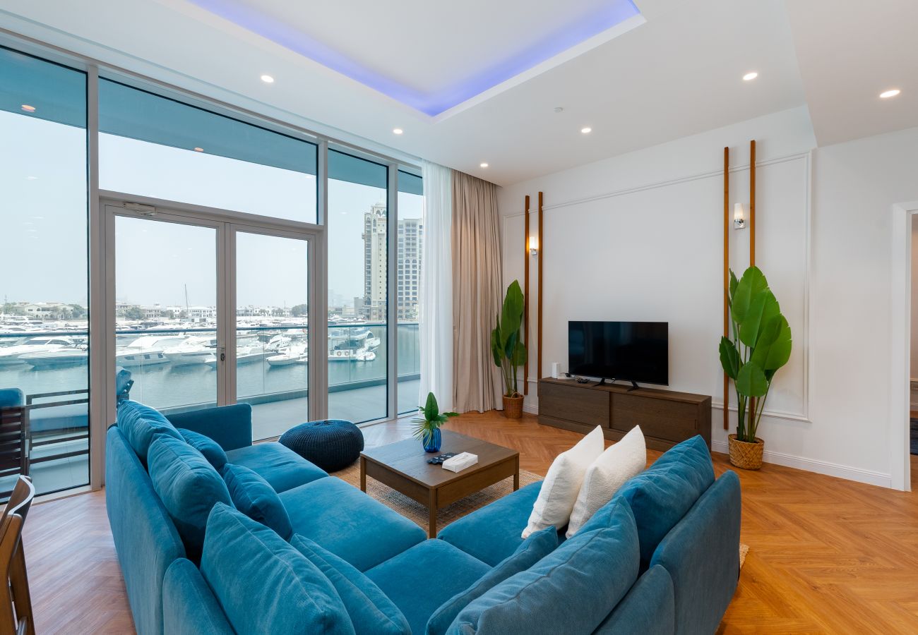Apartment in Dubai - Marina-View 1BR at the Palm w/ Beach Access