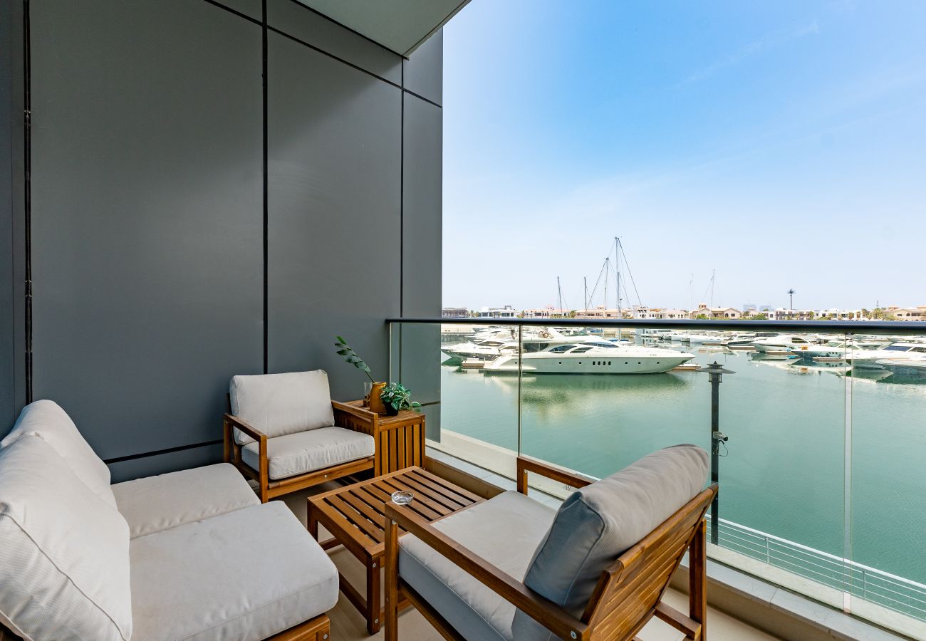 Apartment in Dubai - Marina-View 1BR at the Palm w/ Beach Access