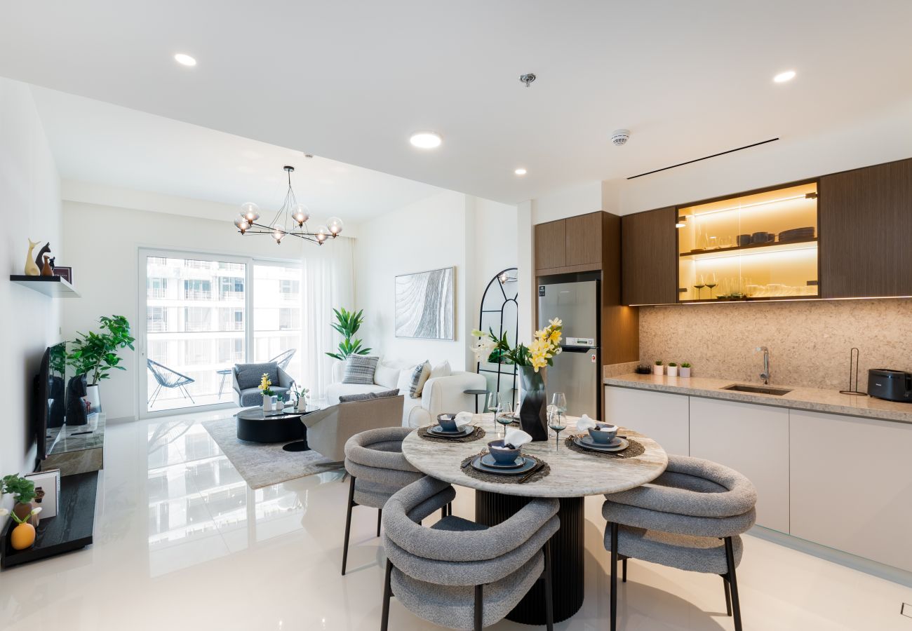 Apartment in Dubai - Modern 1BR Emaar Beachfront | Near Marina & JBR