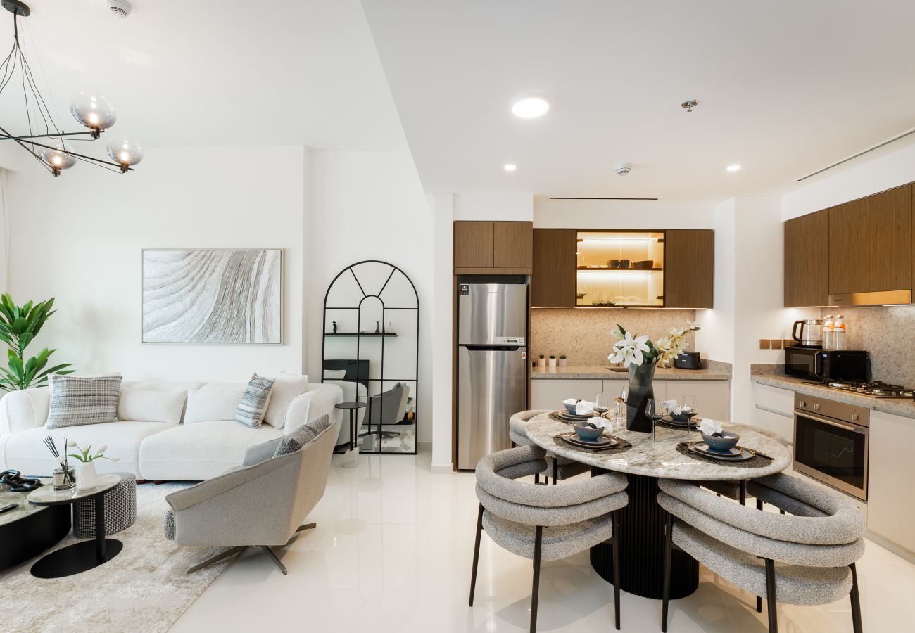 Apartment in Dubai - Modern 1BR Emaar Beachfront | Near Marina & JBR