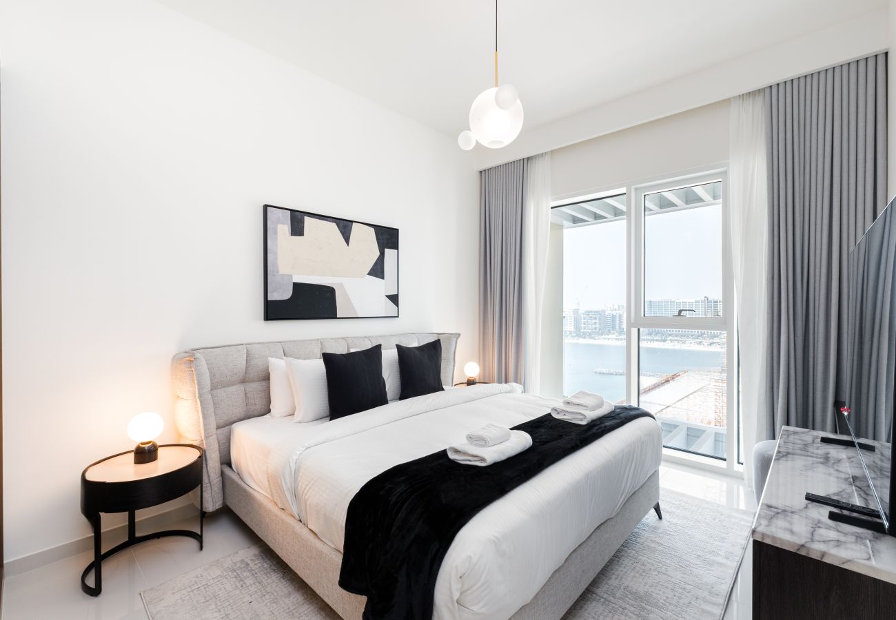 Apartment in Dubai - Modern 1BR Emaar Beachfront | Near Marina & JBR