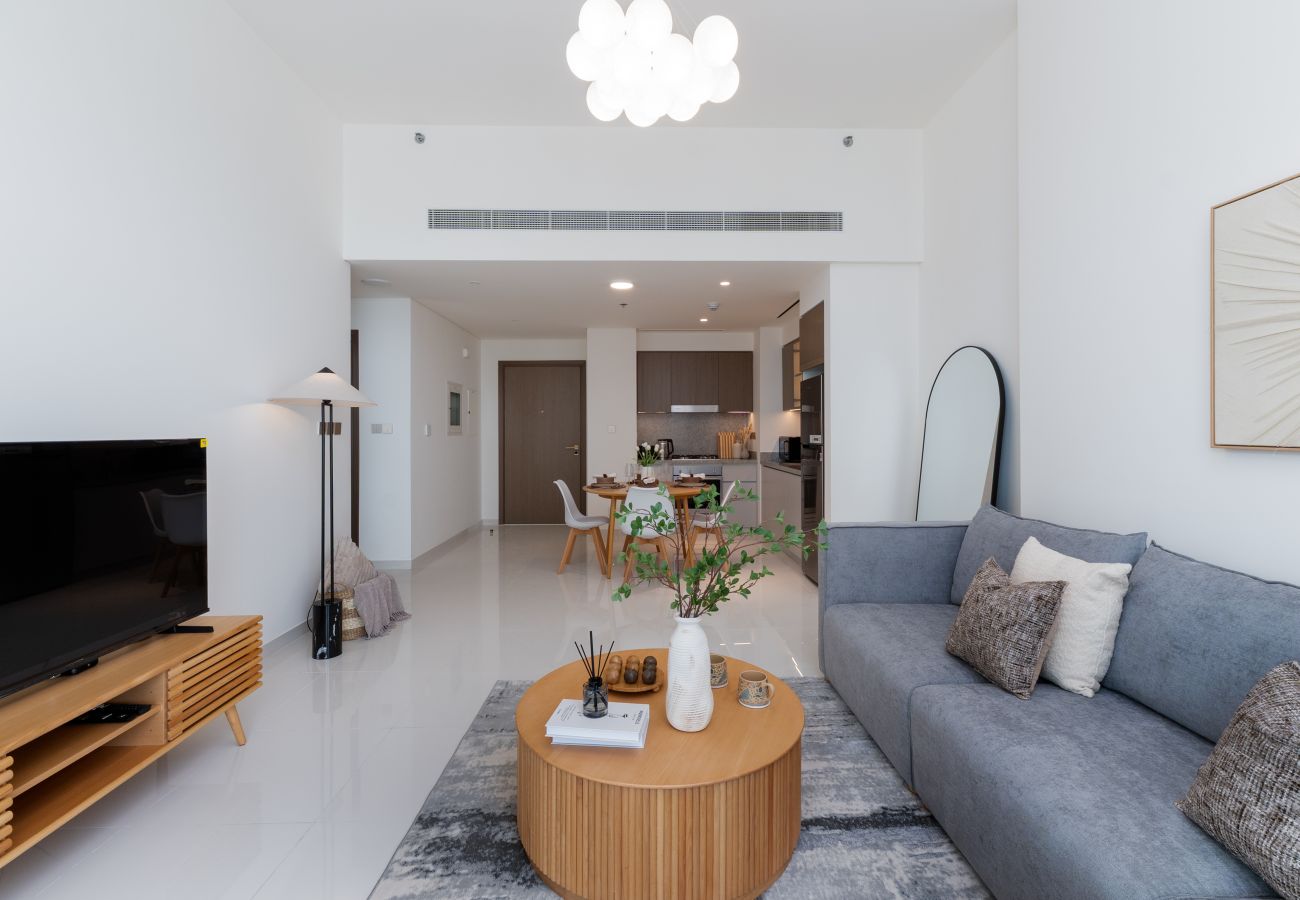 Apartment in Dubai - Stylish Emaar Beachfront | Near Marina & JBR