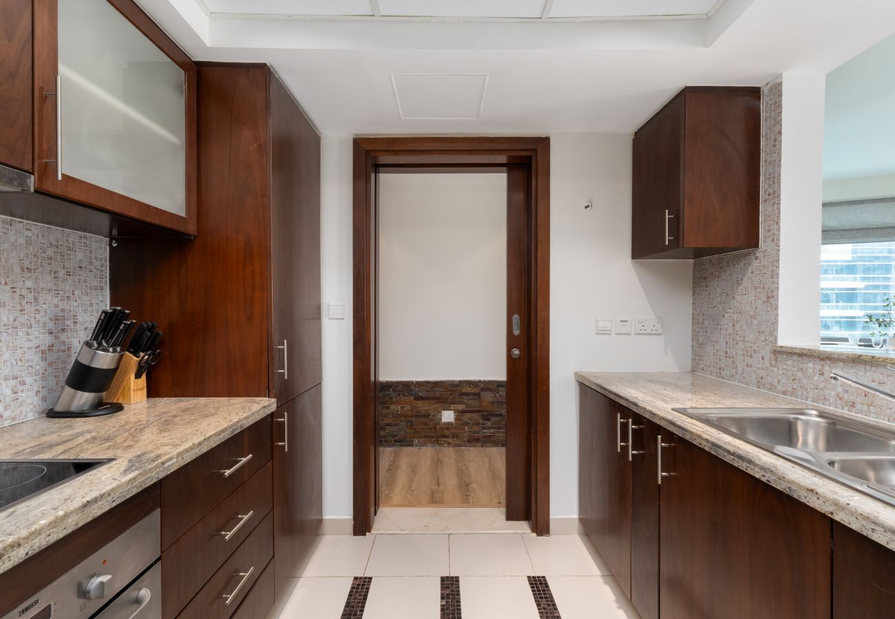 Apartment in Dubai - Stylish 1BR Dubai Marina w/ Pool and Gym