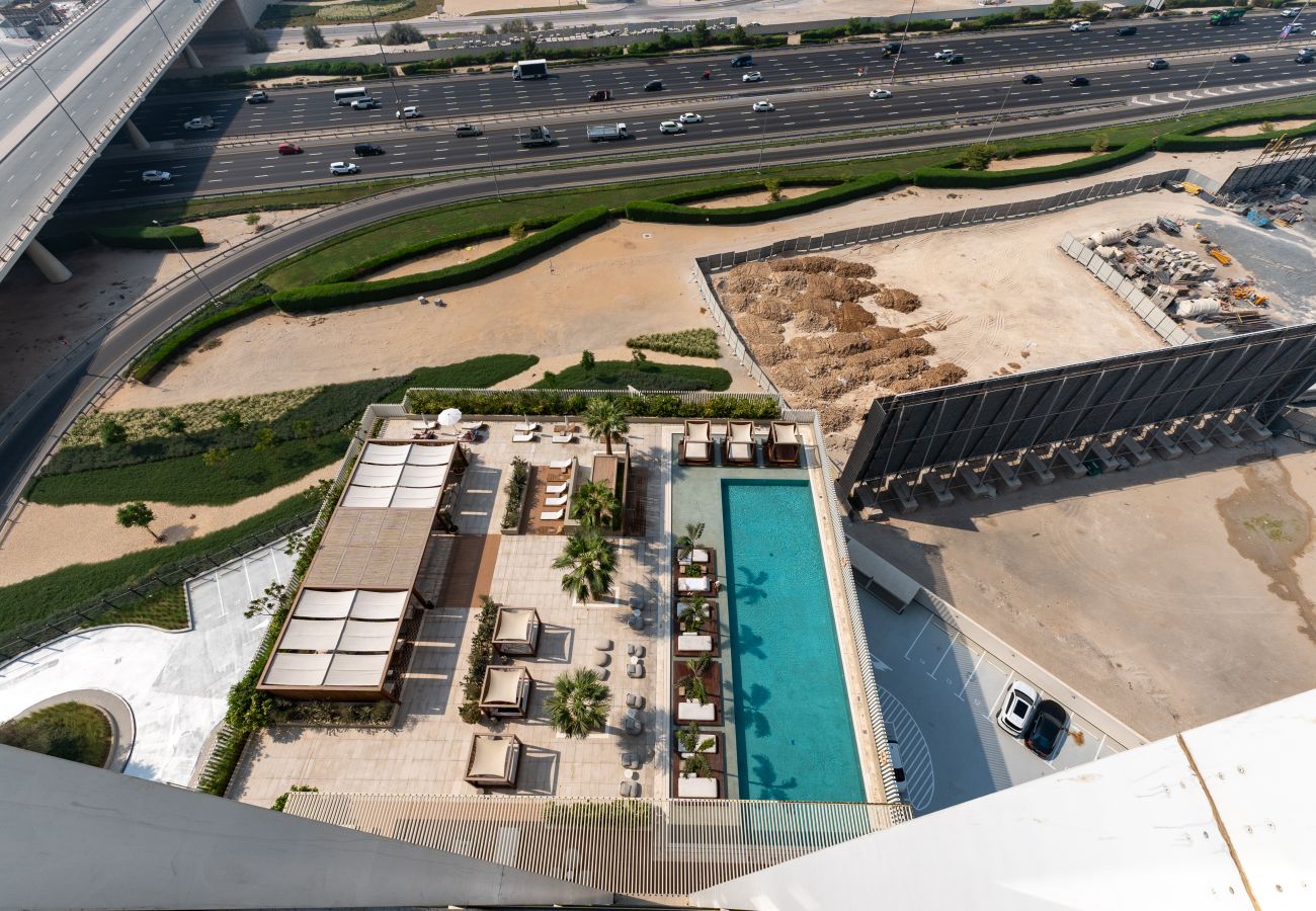 Apartment in Dubai - Chic 1BR w/ Burj Views Near Downtown and Canal	