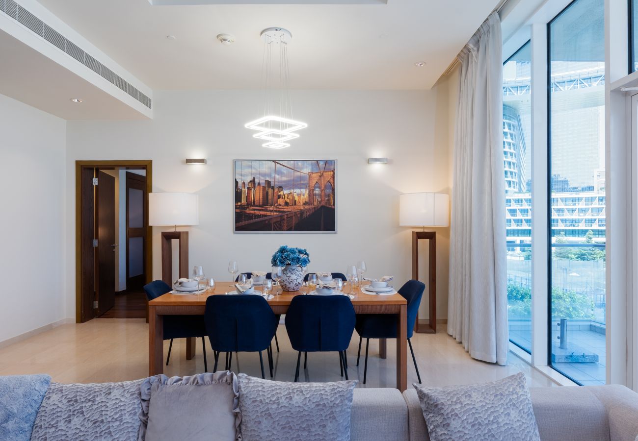 Apartment in Dubai - Prime Palm Jumeirah 3BR w/ Beach Access