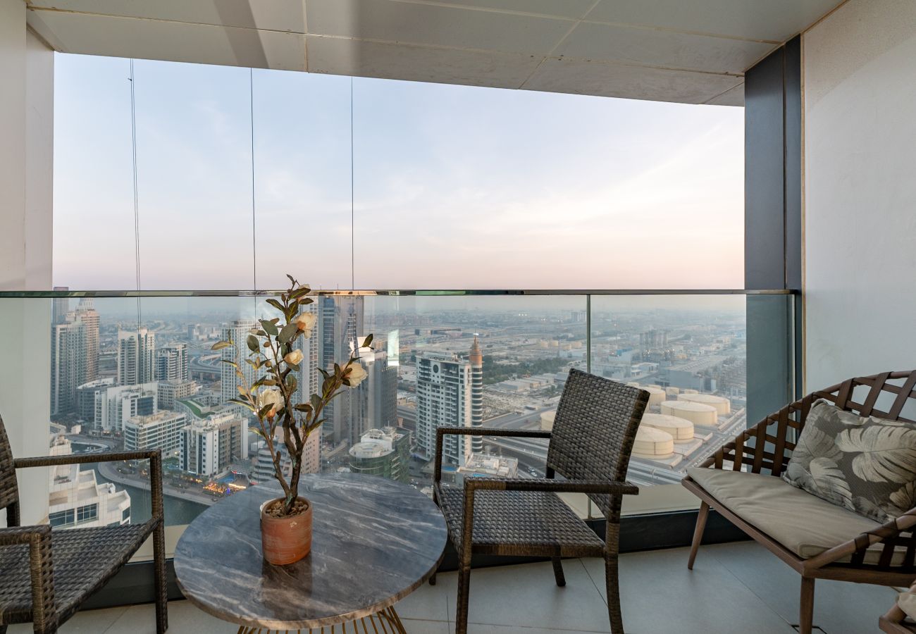Apartment in Dubai - Modern 1BR w/ Marina View Balcony at Address JBR
