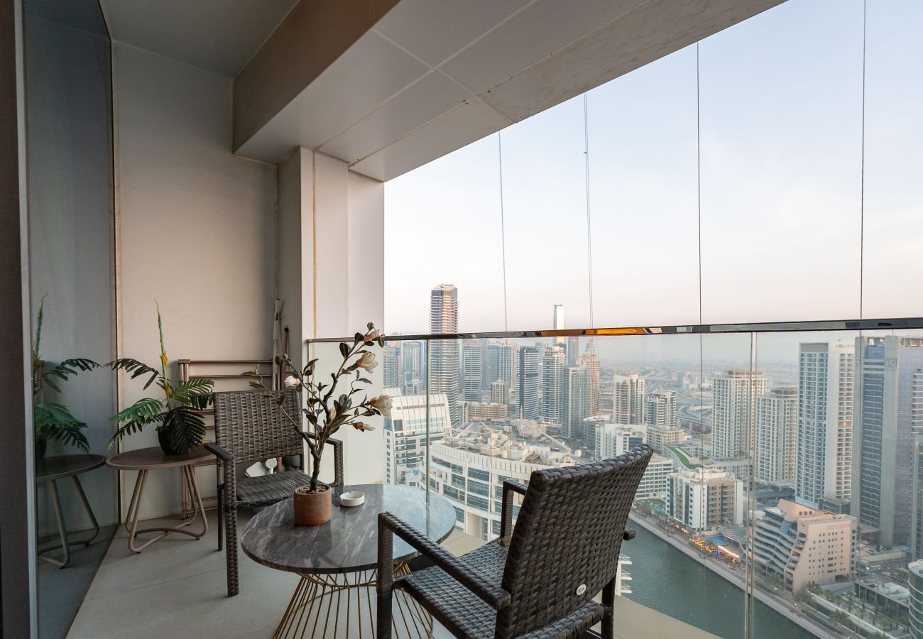 Apartment in Dubai - Modern 1BR w/ Marina View Balcony at Address JBR