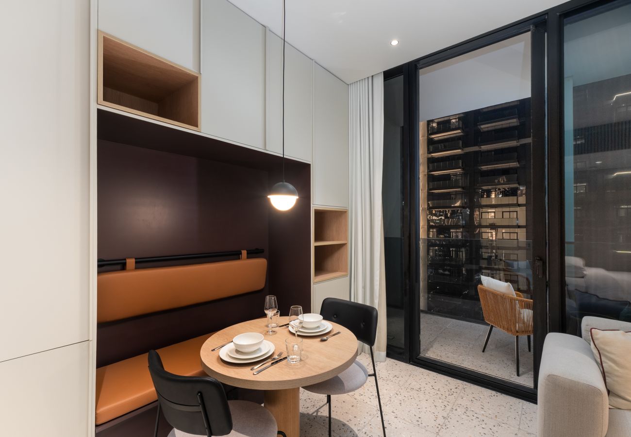 Studio in Dubai - Urban Studio w/ Balcony Near Downtown and Canal