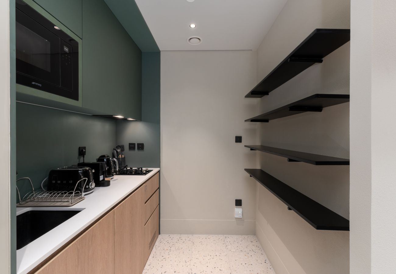 Studio in Dubai - Burj View Studio Near Downtown and Canal