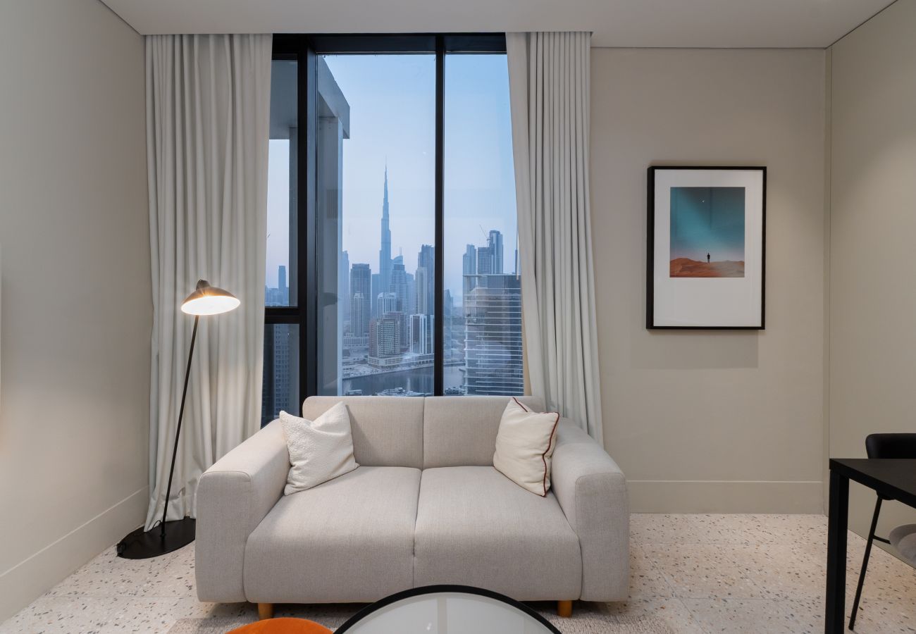 Studio in Dubai - Burj View Studio Near Downtown and Canal