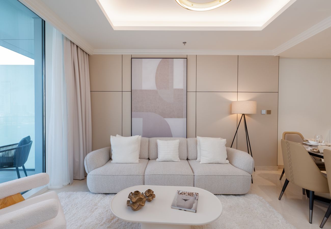 Apartment in Dubai - Exquisite 2BR | Private Beach Access | Near Marina & JBR