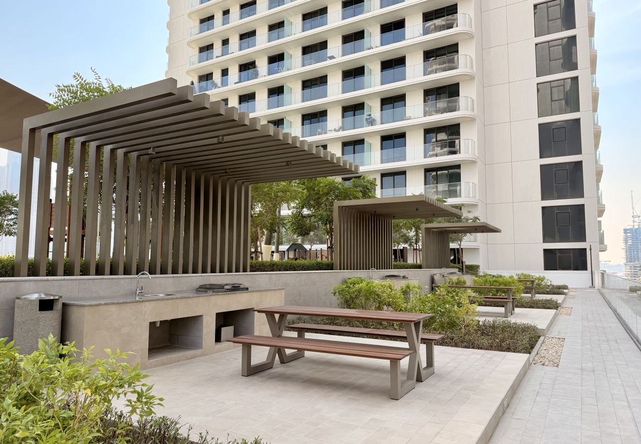 Apartment in Dubai - Exquisite 2BR | Private Beach Access | Near Marina & JBR