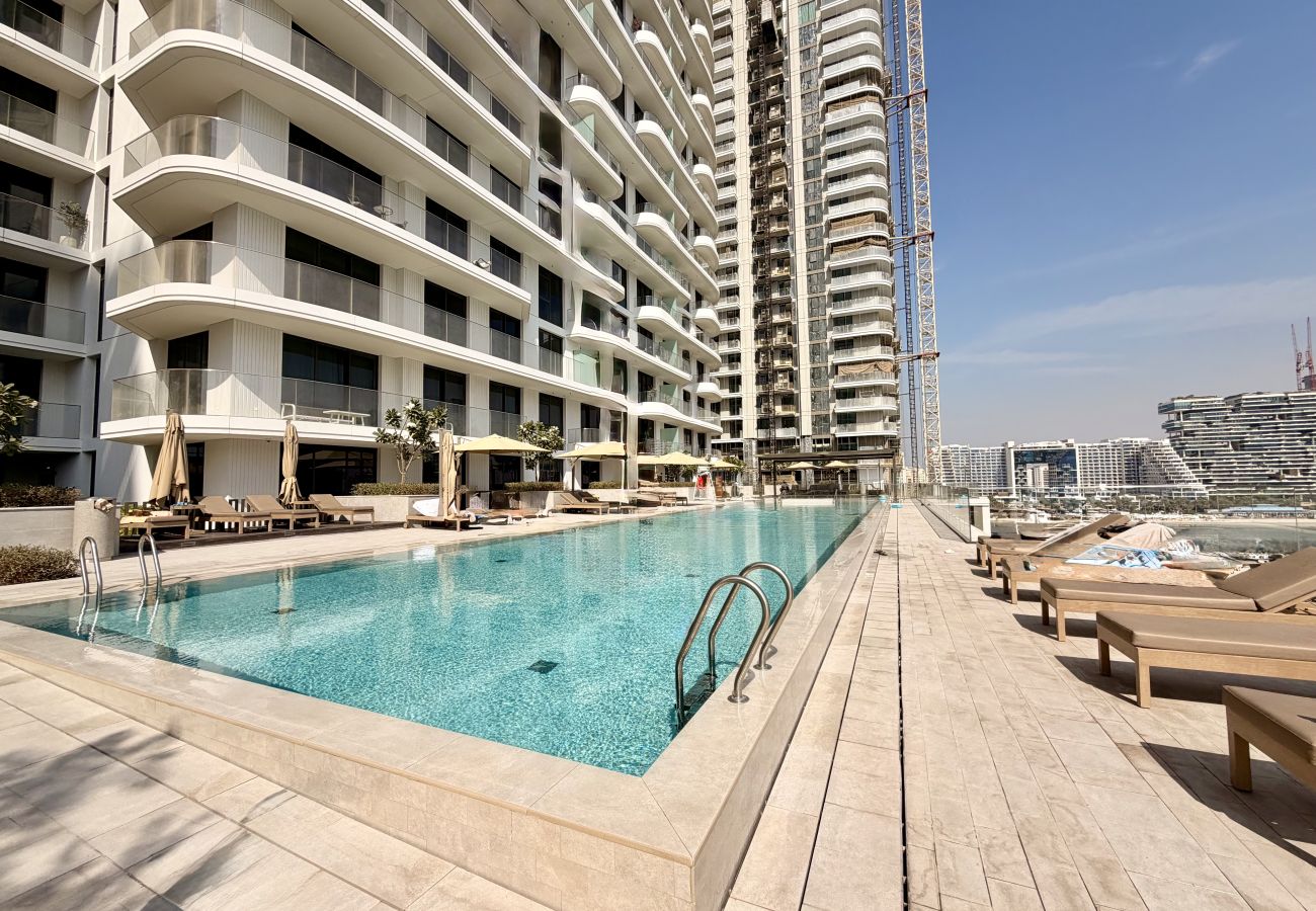 Apartment in Dubai - Exquisite 2BR | Private Beach Access | Near Marina & JBR