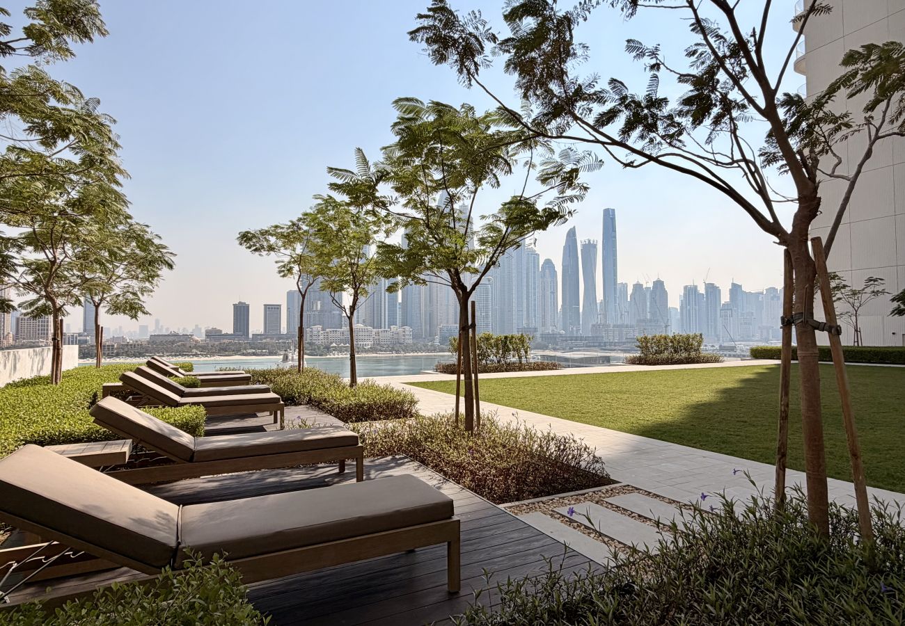 Apartment in Dubai - Exquisite 2BR | Private Beach Access | Near Marina & JBR