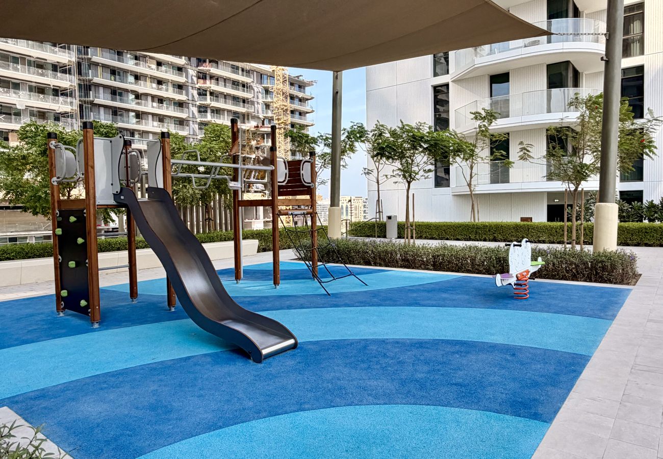 Apartment in Dubai - Exquisite 2BR | Private Beach Access | Near Marina & JBR