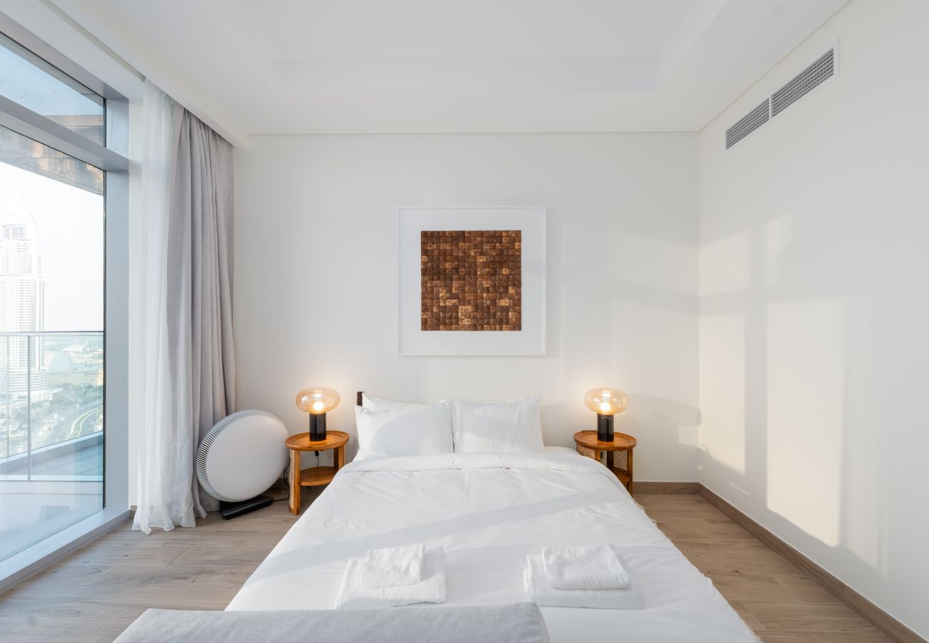 Apartment in Dubai - Prime 2BR Downtown | Iconic Burj View