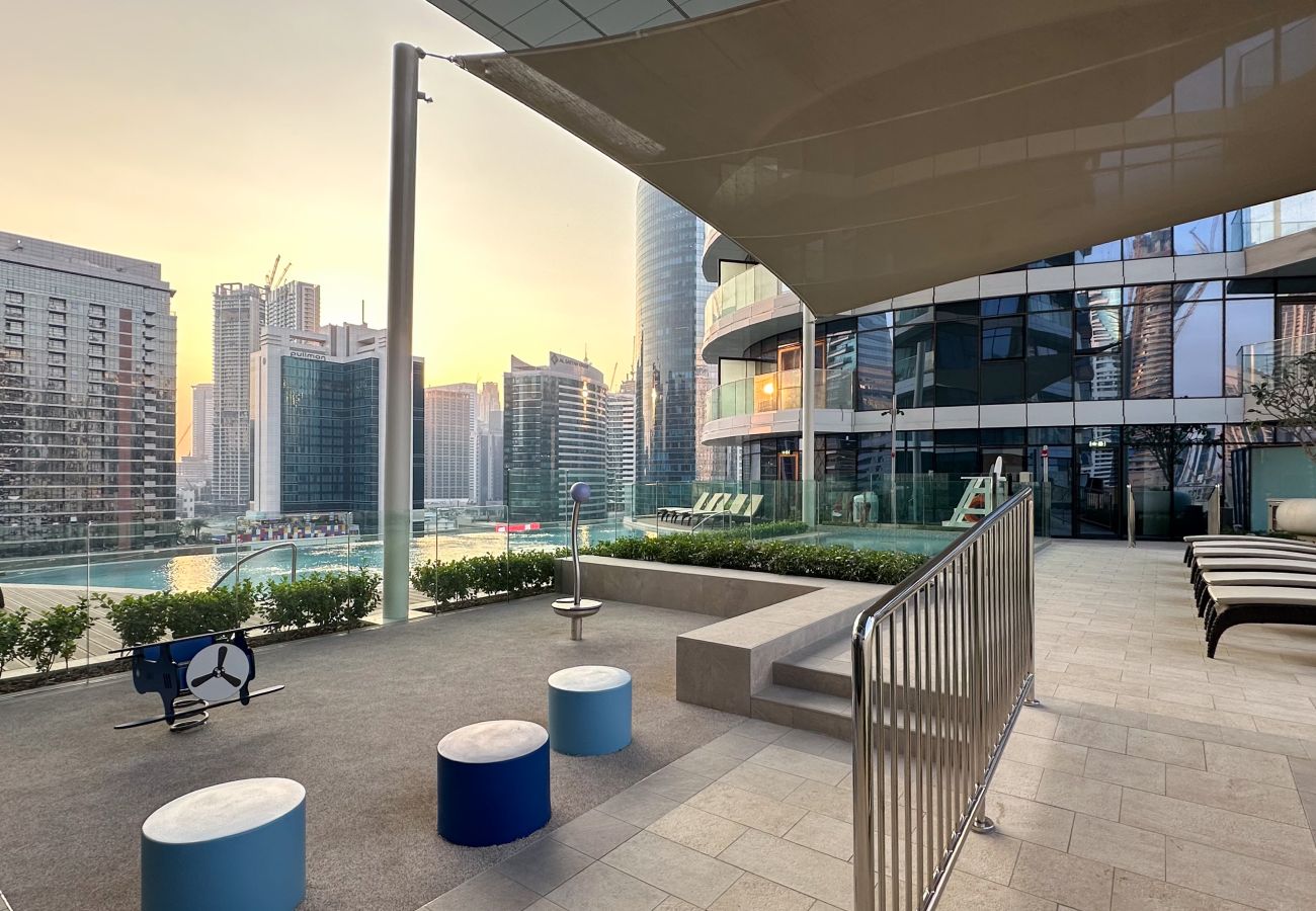 Apartment in Dubai - Prime 2BR Downtown | Iconic Burj View