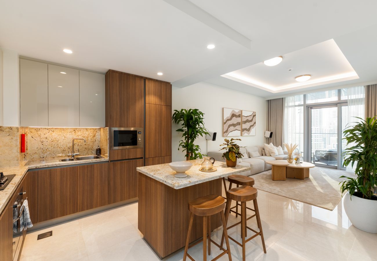 Apartment in Dubai - Prime 2BR Downtown | Iconic Burj View