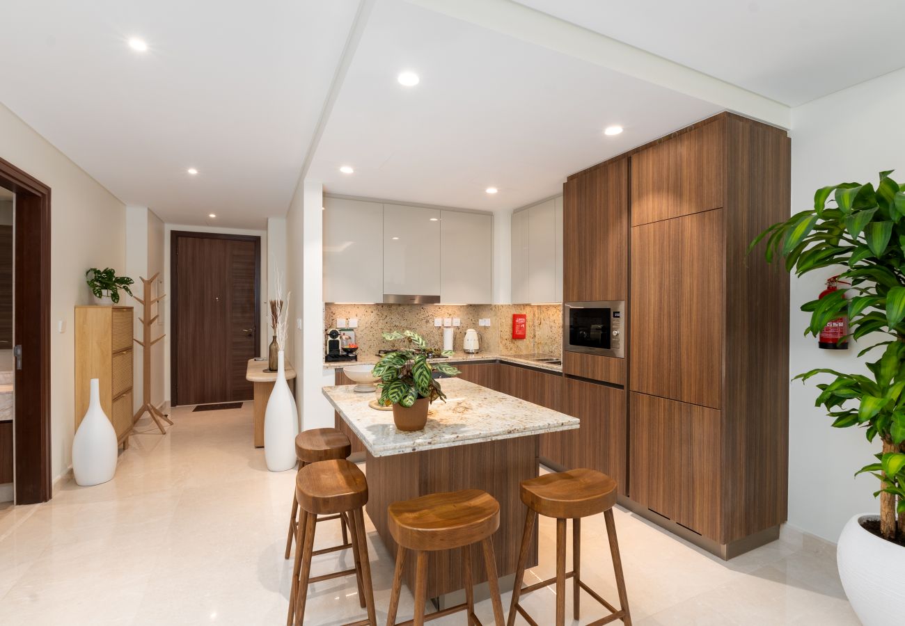 Apartment in Dubai - Prime 2BR Downtown | Iconic Burj View