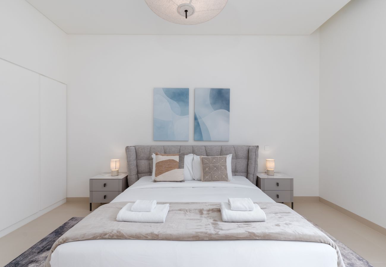 Villa in Ajman - Luxe 4BR Villa | Private Pool & Beach | Al Zorah