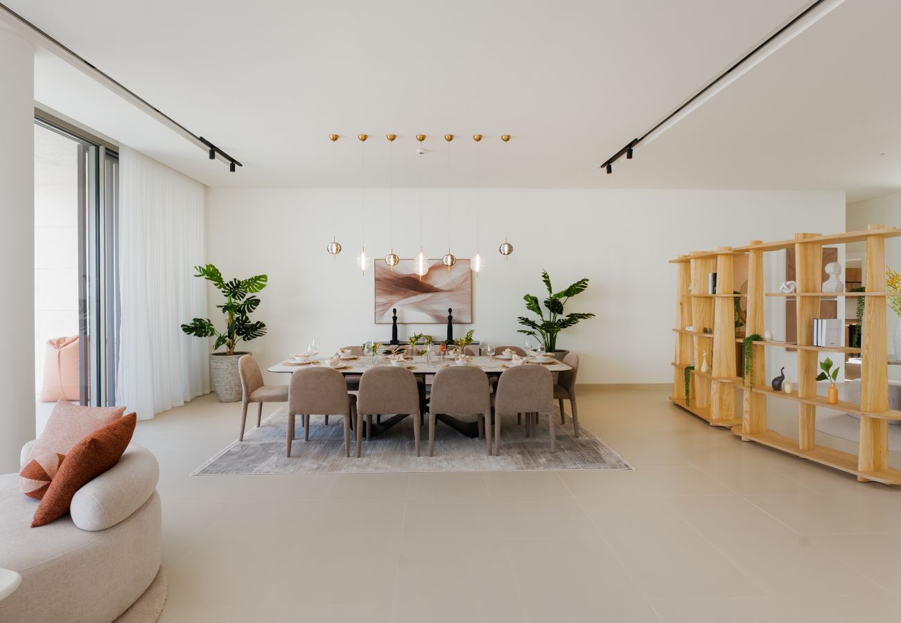 Villa in Ajman - Luxe 4BR Villa | Private Pool & Beach | Al Zorah