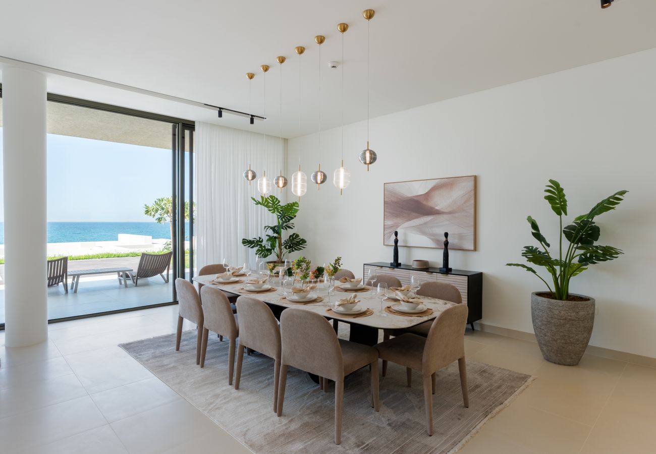 Villa in Ajman - Luxe 4BR Villa | Private Pool & Beach | Al Zorah