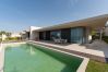 Villa in Ajman - Luxe 4BR Villa | Private Pool & Beach | Al Zorah
