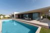 Villa in Ajman - Luxe 4BR Villa | Private Pool & Beach | Al Zorah