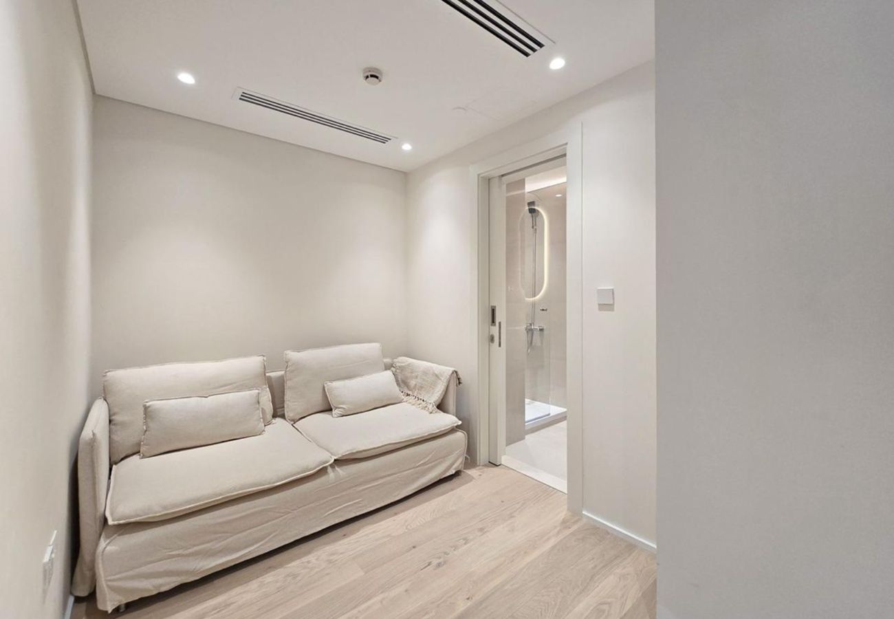 Apartment in Dubai - Modern Palm 2BR | Panoramic Frond & Yacht Views