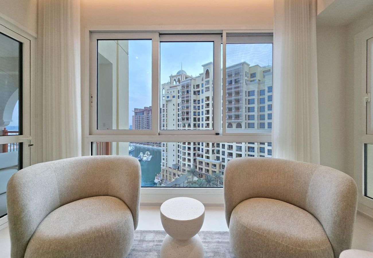 Apartment in Dubai - Modern Palm 2BR | Panoramic Frond & Yacht Views