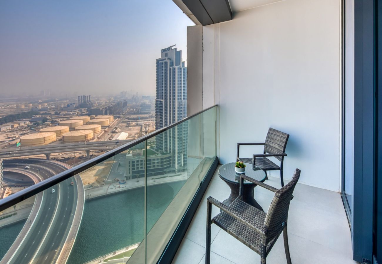 Apartment in Dubai - 1BR Marina View Apt at Address JBR