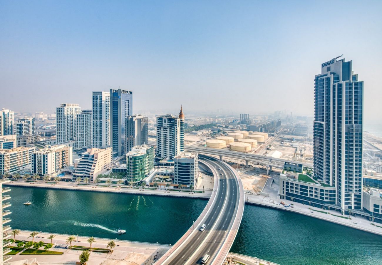 Apartment in Dubai - 1BR Marina View Apt at Address JBR