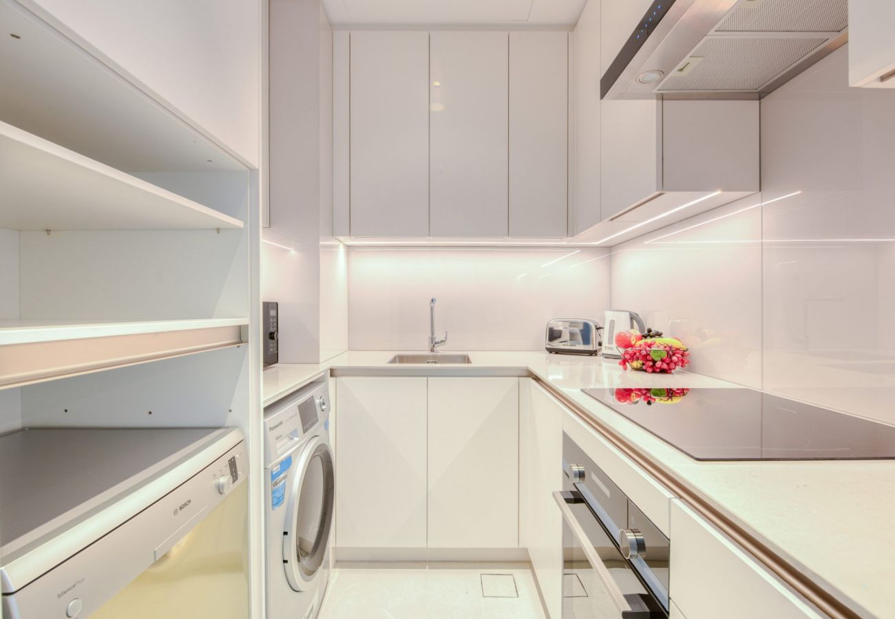 Apartment in Dubai - Modern 1BR Apartment at Address JBR