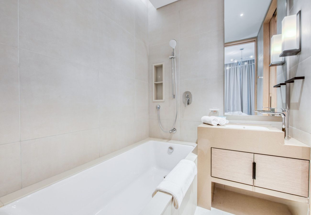 Apartment in Dubai - Modern 1BR Apartment at Address JBR