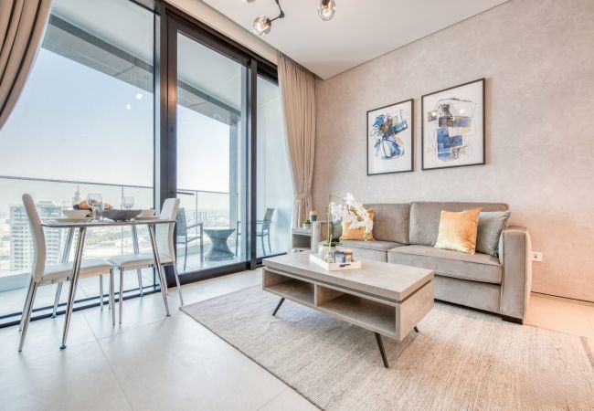 Apartment in Dubai - Vibrant 1BR Retreat at Address JBR