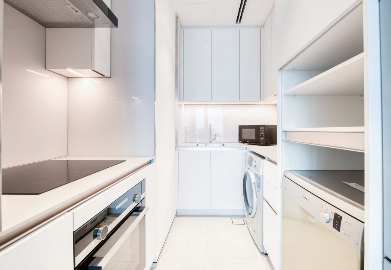 Apartment in Dubai - Vibrant 1BR Retreat at Address JBR