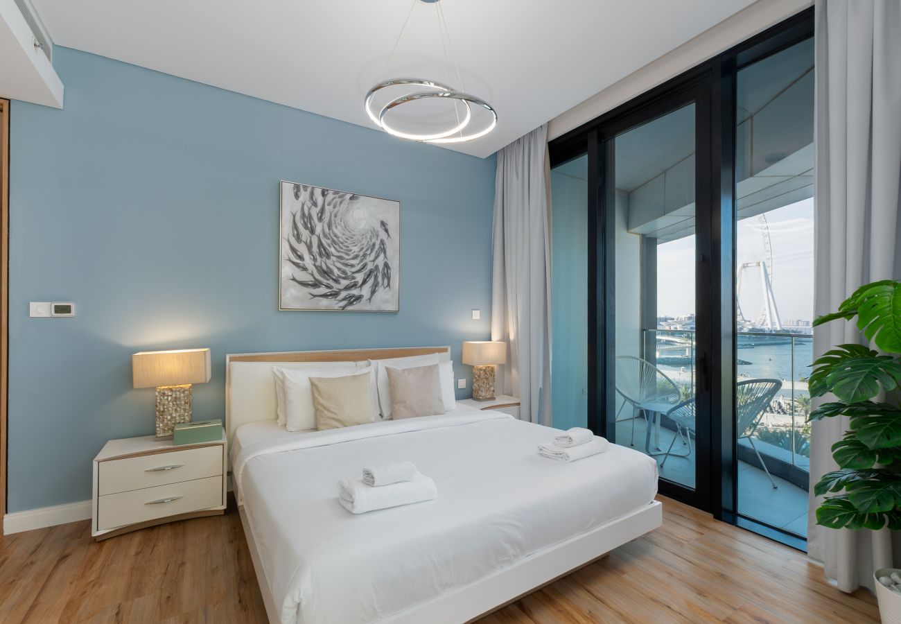 Apartment in Dubai - Modern 3BR + Maid's | Iconic Ain Dubai Views