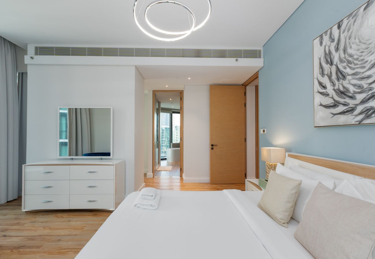 Apartment in Dubai - Modern 3BR + Maid's | Iconic Ain Dubai Views