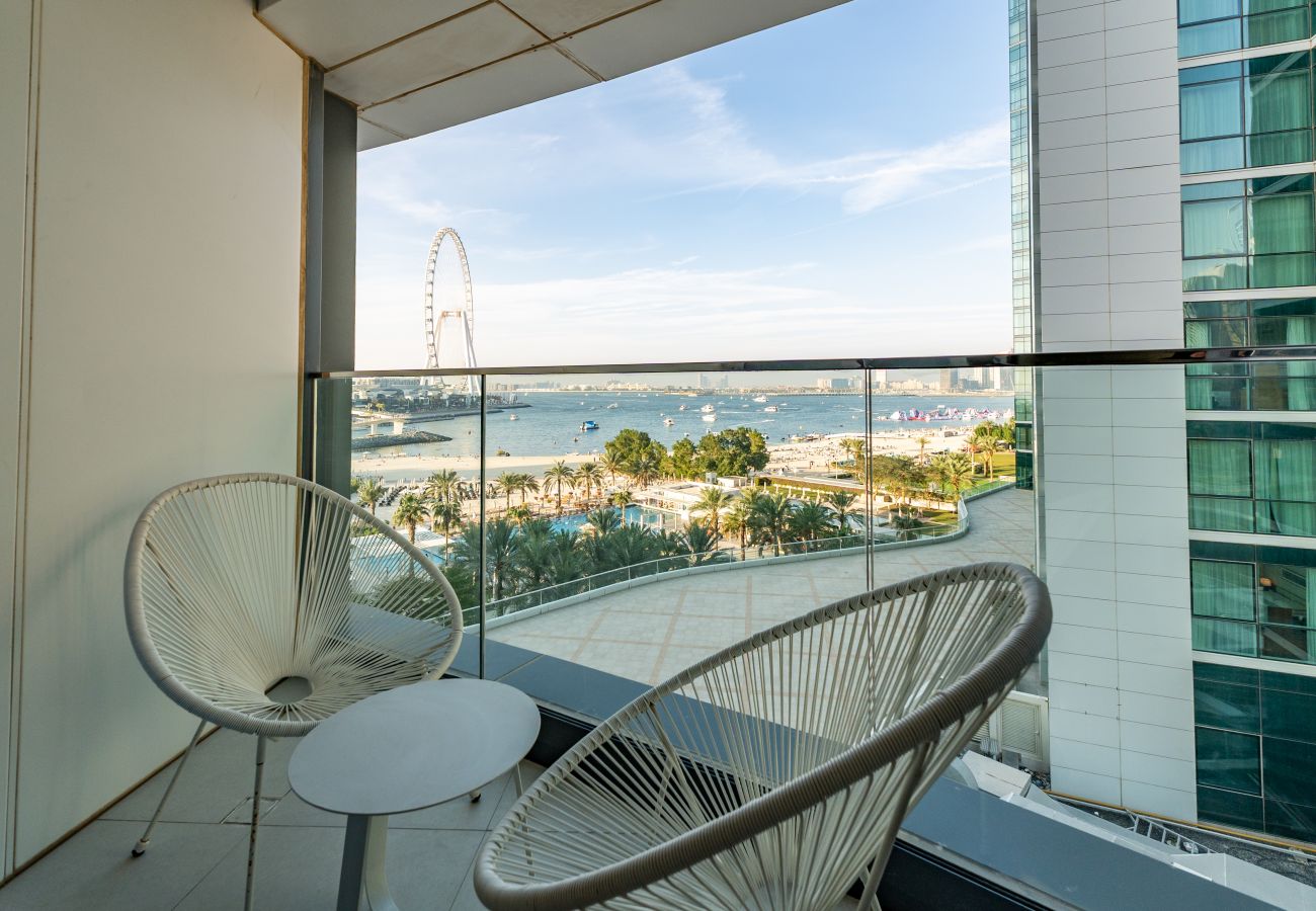 Apartment in Dubai - Modern 3BR + Maid's | Iconic Ain Dubai Views