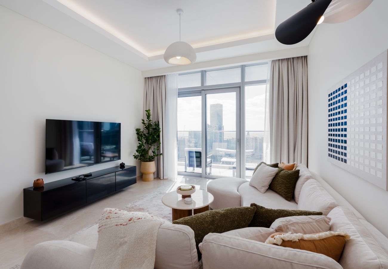 Apartment in Dubai - Urban 3BR Apt | Walk to Dubai Mall & Opera